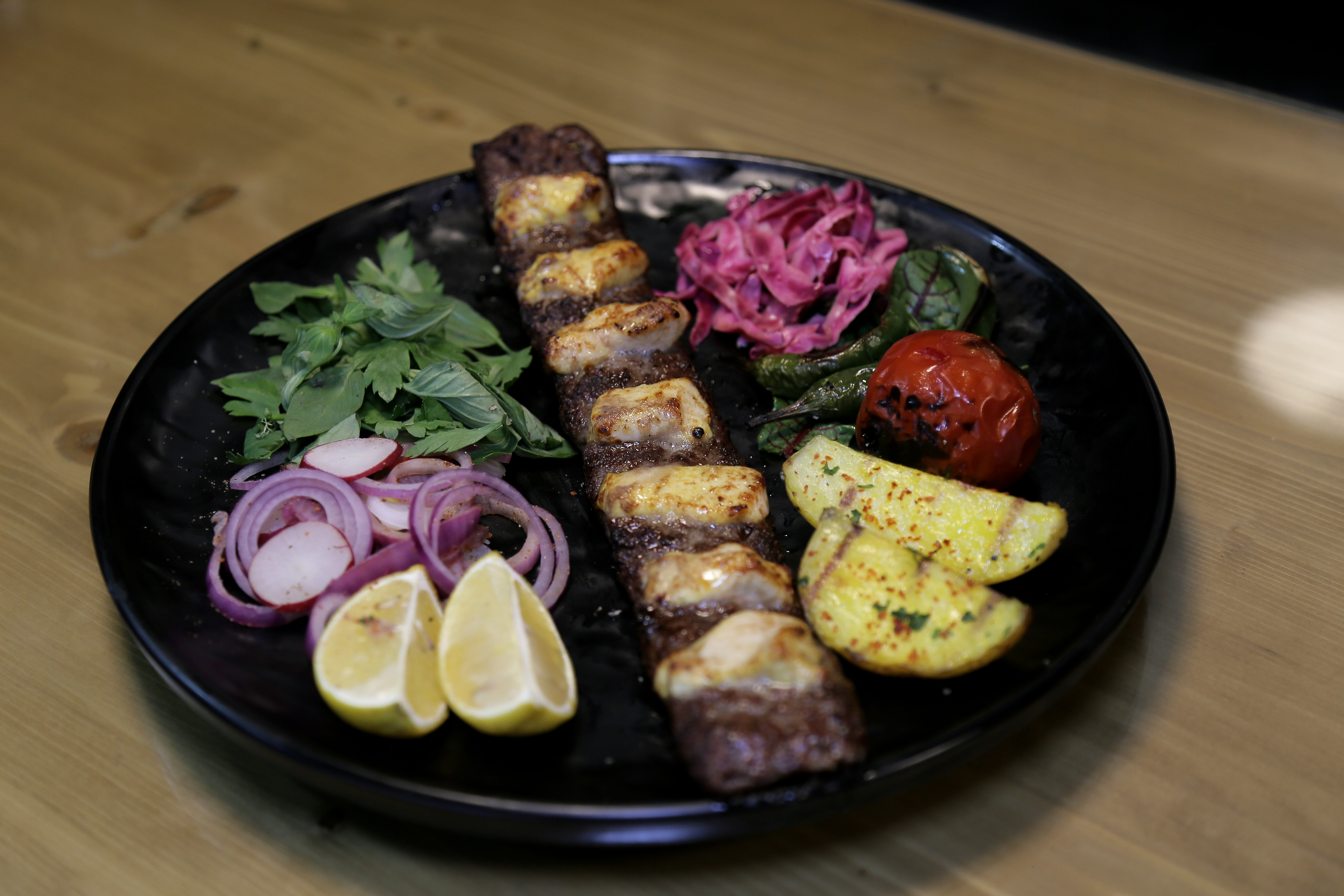 کباب لقمه نگین دار(200گرم)