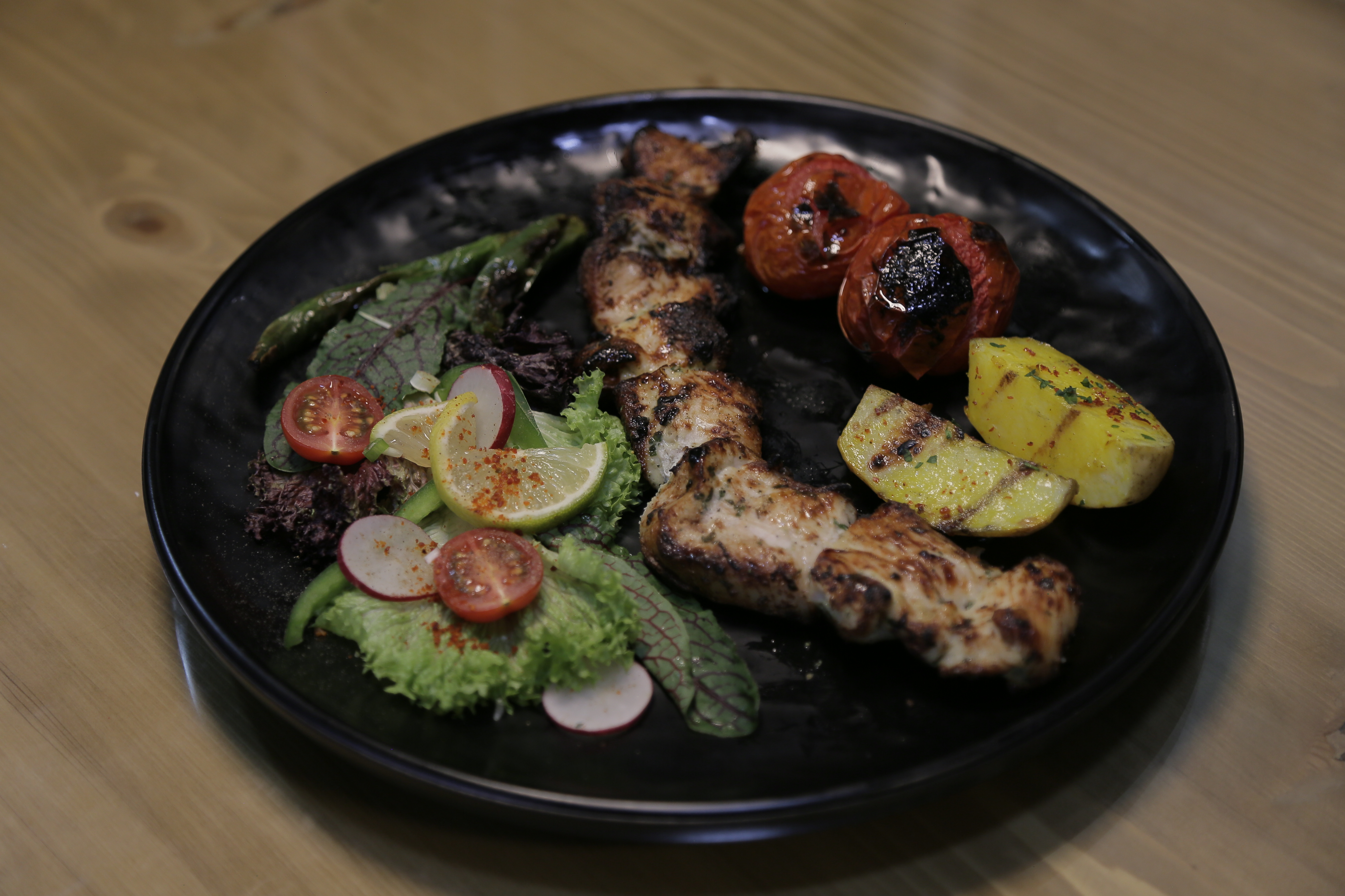 جوجه کباب سیر وکره